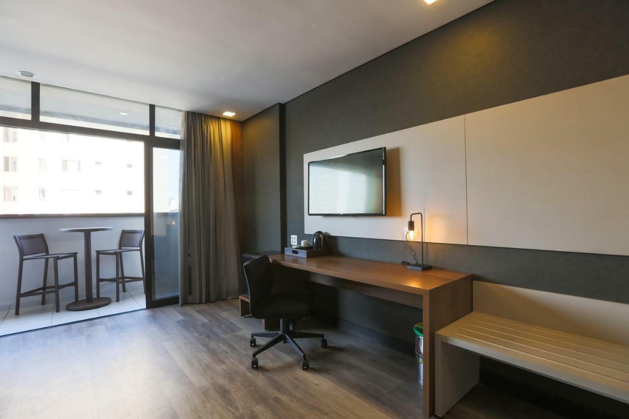 Ramada Hotel & Suites オザスコ エクステリア 写真